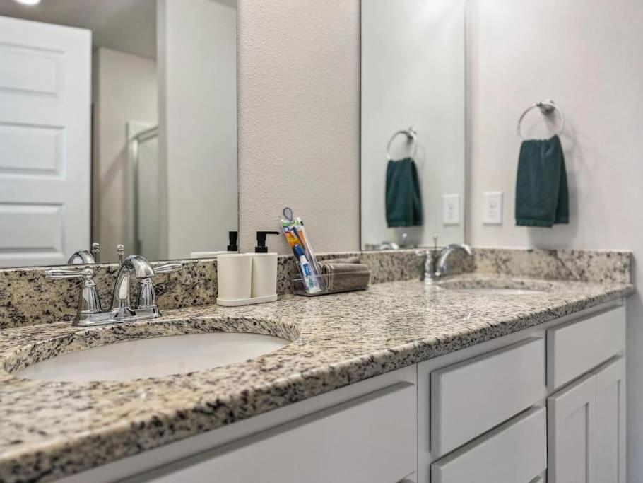 Luxury Townhome Near Downtown And Pensacola Beach מראה חיצוני תמונה